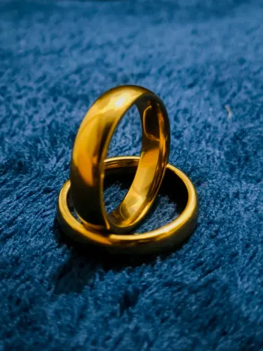 Par de Alianças de Ouro Acium