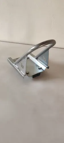 SUPORTE DE MOTO PARA CARRETINHA NOVO (CABE EM QUALQUER MODELO) - R$ 120