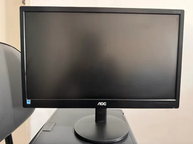 4 monitores 