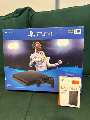 PS4 Slim de 1TB + 1 HD Externo de 1TB
