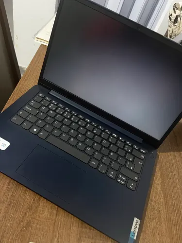 Notebook Lenovo IdeaPad 1i Intel Core i3-1215U 4GB 256GB SSD Windows 11 Home 14?