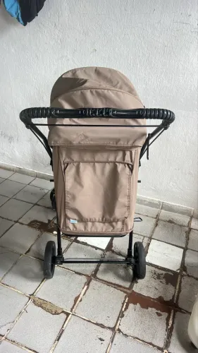 Vendo carrinho galzerano com alça reversível,semi novo