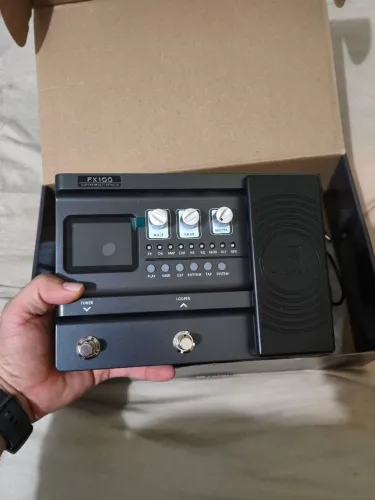 Pedaleira FX 100