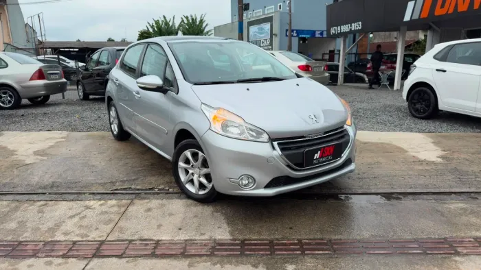 Peugeot 208 Allure 1.5 Flex 8V 5P 2015