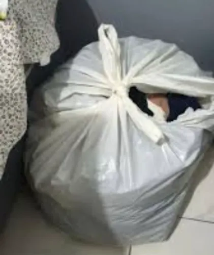 Fardo de roupas usadas escolhidas na live