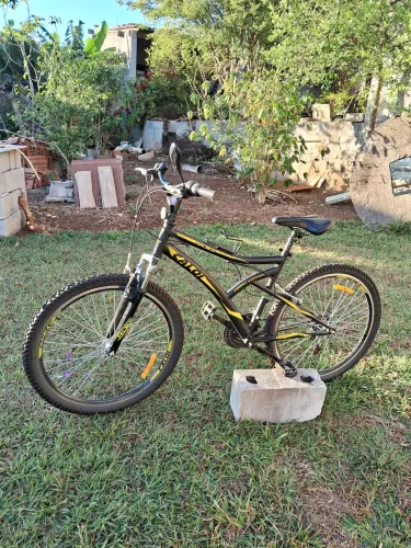Bicicleta Caloi Andes Aro 26