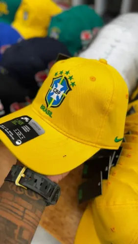 Promoção, Boné por menos da metade do preço.