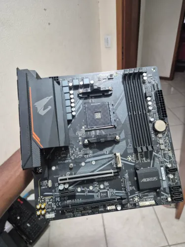 Placa mãe Aorus B450 