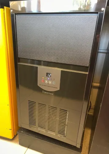 Máquina de gelo IMPOMAC