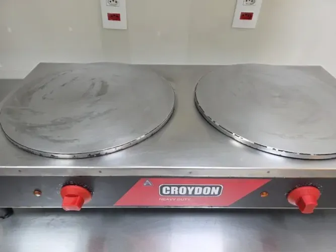 Panquequeira Elétrica Dupla MPED 220v Croydon