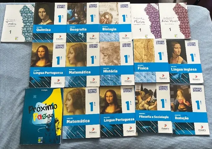 Livros Didáticos 1º Ano EM - Colégio Leonardo da Vinci | Poliedro