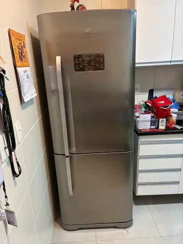 Geladeira Eletrolux 454 litros inox