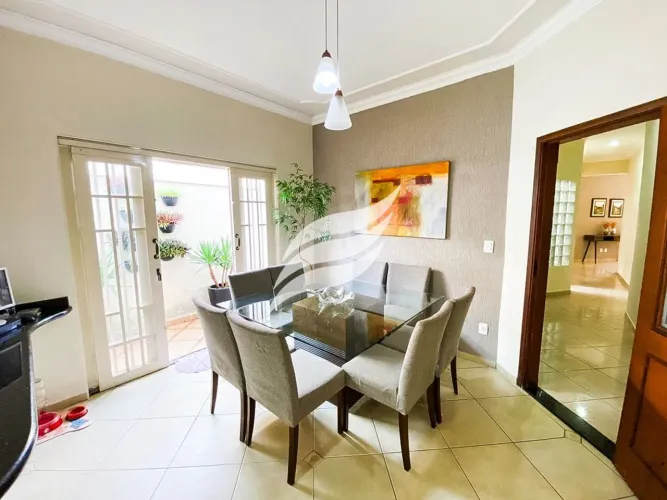Casa com 4 quartos à venda no bairro Ipanema em Araçatuba
