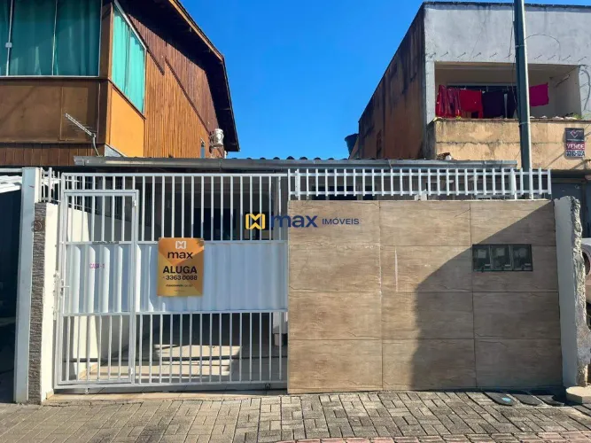 Aluguel: Casa Residencial com 2 Quartos | Santa Regina - Camboriú