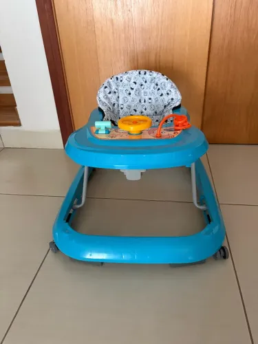 Andador Safari II da Tutti Baby