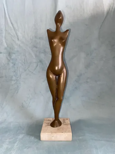 Escultura arte moderna latão maciço esculpida na Itália