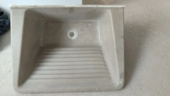 Vendo pia de banheiro, cozinha e tanque