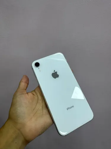 IPHONE XR 64GB