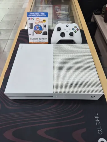 One S 1TB em excelente estado