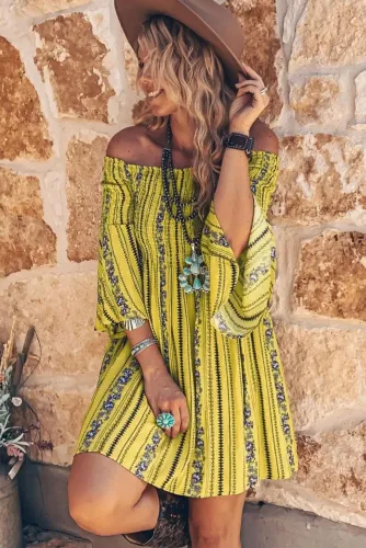 Mini vestido amarelo Boho novo/nunca usado