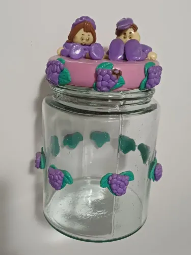 Pote de vidro com tampa biscuit