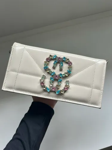 Bolsa Schutz
