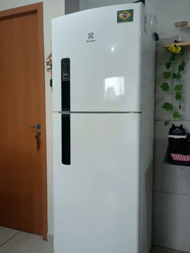 Geladeira Eletrolux zera