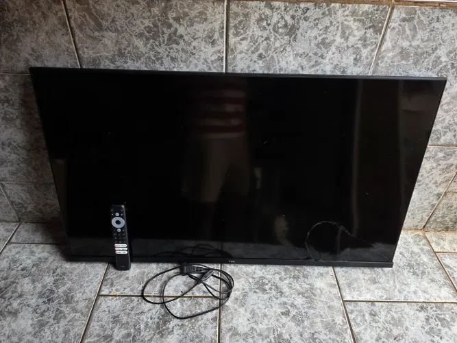Tv Tcl tela quebrada