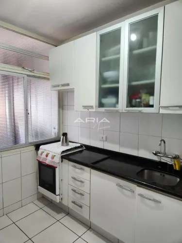 Apartamento à VENDA no Ed. Ilha da Madeira, Região Central, Londrina - PR.