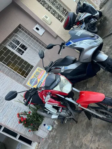 Titan . Pcx 