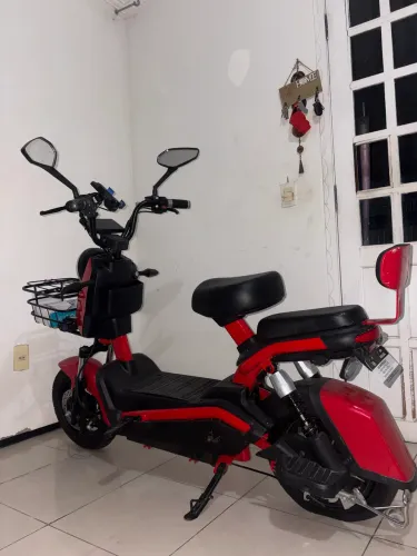 Moto elétrica modelo IBIKE 2025