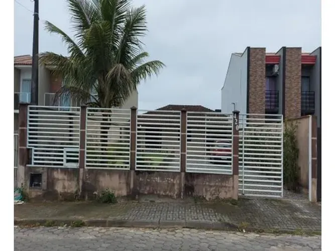 CASA RESIDENCIAL em ARAQUARI - SC, Itinga