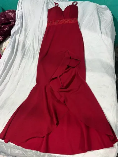 Vestido vermelho pequeno semi novo