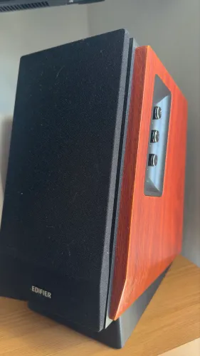 Edifier R1700BTS 66W RMS | 3 Meses de Uso