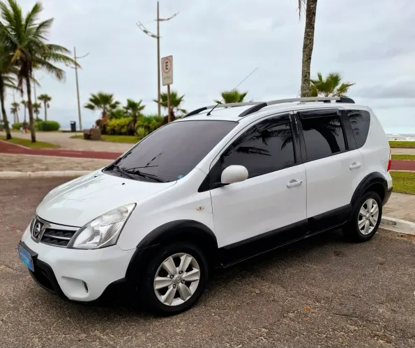 Nissan Livina X-gear Sl/X-gear 1.8 Flex F. Aut. 2014