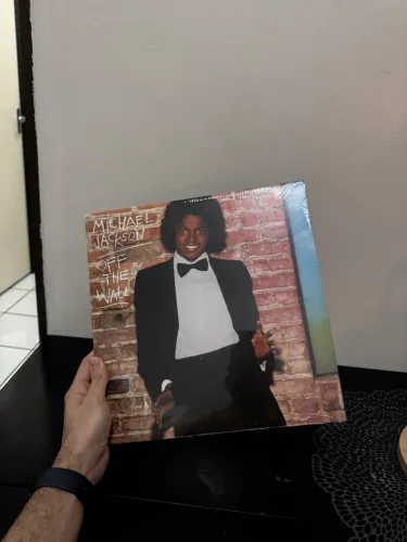 LP Michael Jackson - OFF THE WALL LACRADO VINIL L