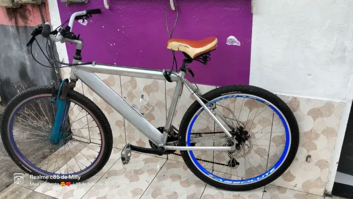 Bike de alumínio aro 26