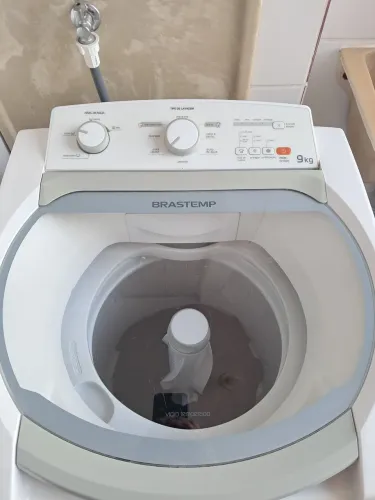 Máquina de lavar roupa Brastemp 9 kg excelente estado