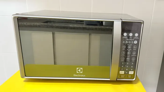 Vendo micro-ondas Electrolux 220v