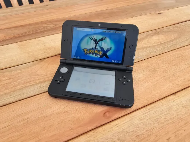Nintendo 3DS XL