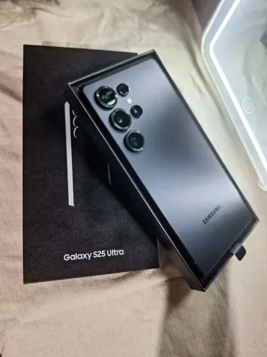 Vendo ou troco Samsung S25 ultra 512 GB