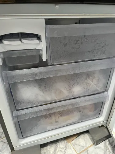 Geladeira Panasonic Inverter Frost Free