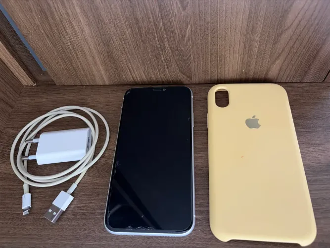 iPhone XR 128GB à venda