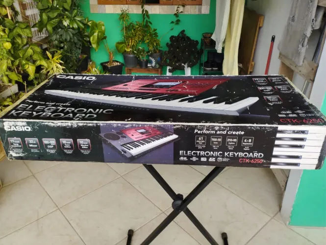 Teclado Casio CTK 6250