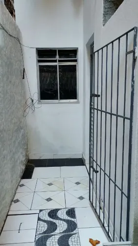 Aluga-se casa em Jardim das Mangabeiras, Cajazeiras 8 (conhecido como Cajazeiras 9)