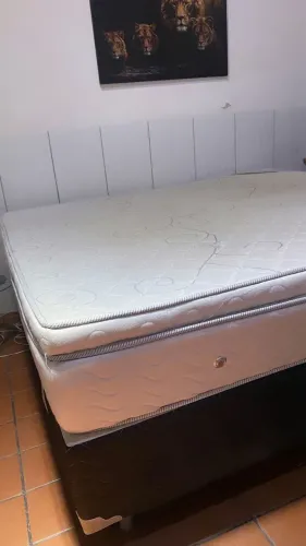 Cama Box , King Ortobom ( Completamente nova)