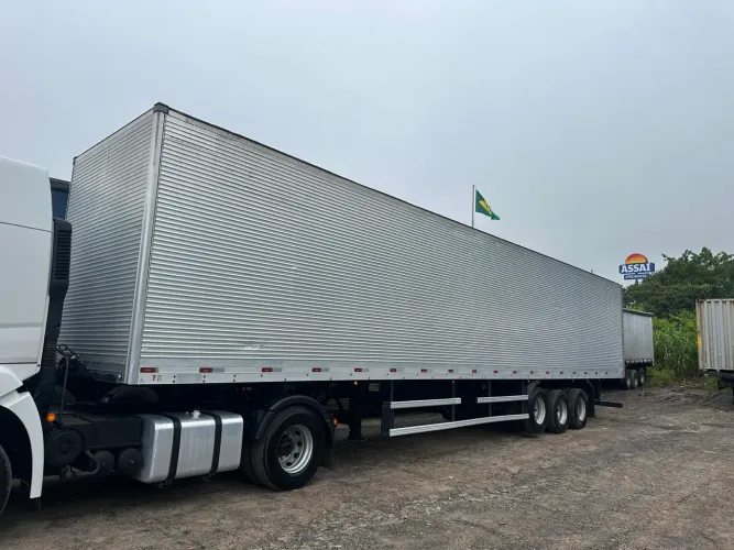 CARRETA BAÚ RANDON 14/15 30 PALLETS