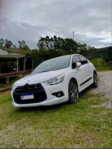 Citroen DS4 1.6 Turbo 16V 5P Aut. 2014
