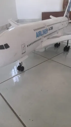 aeromodelo A380