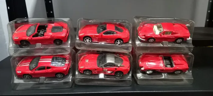 COLEÇÃO FERRARI 1:43